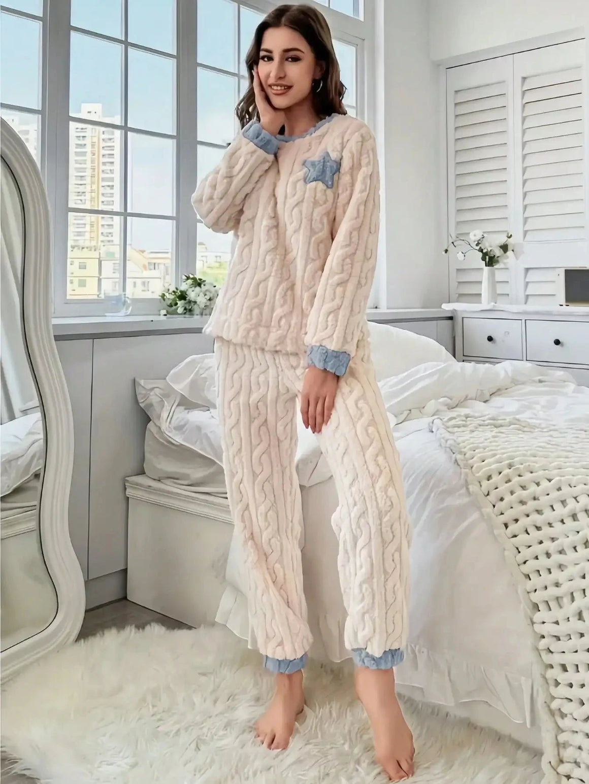 2-piece set of women's autumn and winter pajamas, thick pants, round-neck embroidered five-pointed star, cute cartoon warm suit
